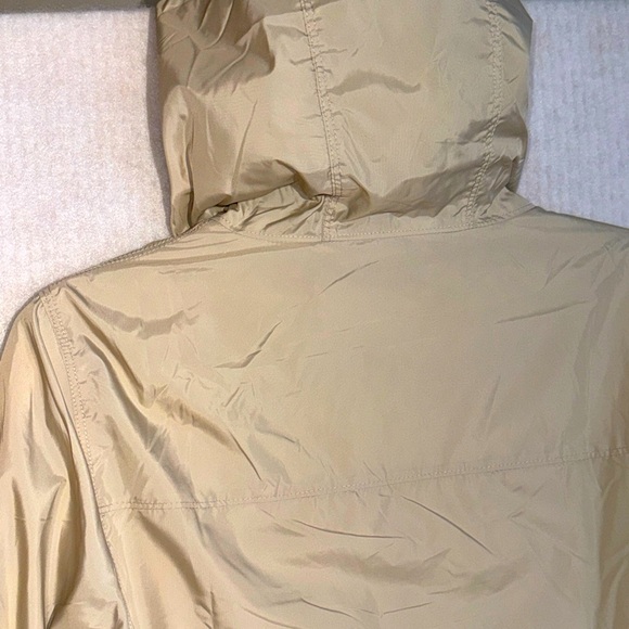 Calvin Klein Men’s Raincoat Jacket Sz M Hooded Beige Full Zip Two Pockets - Picture 10 of 13